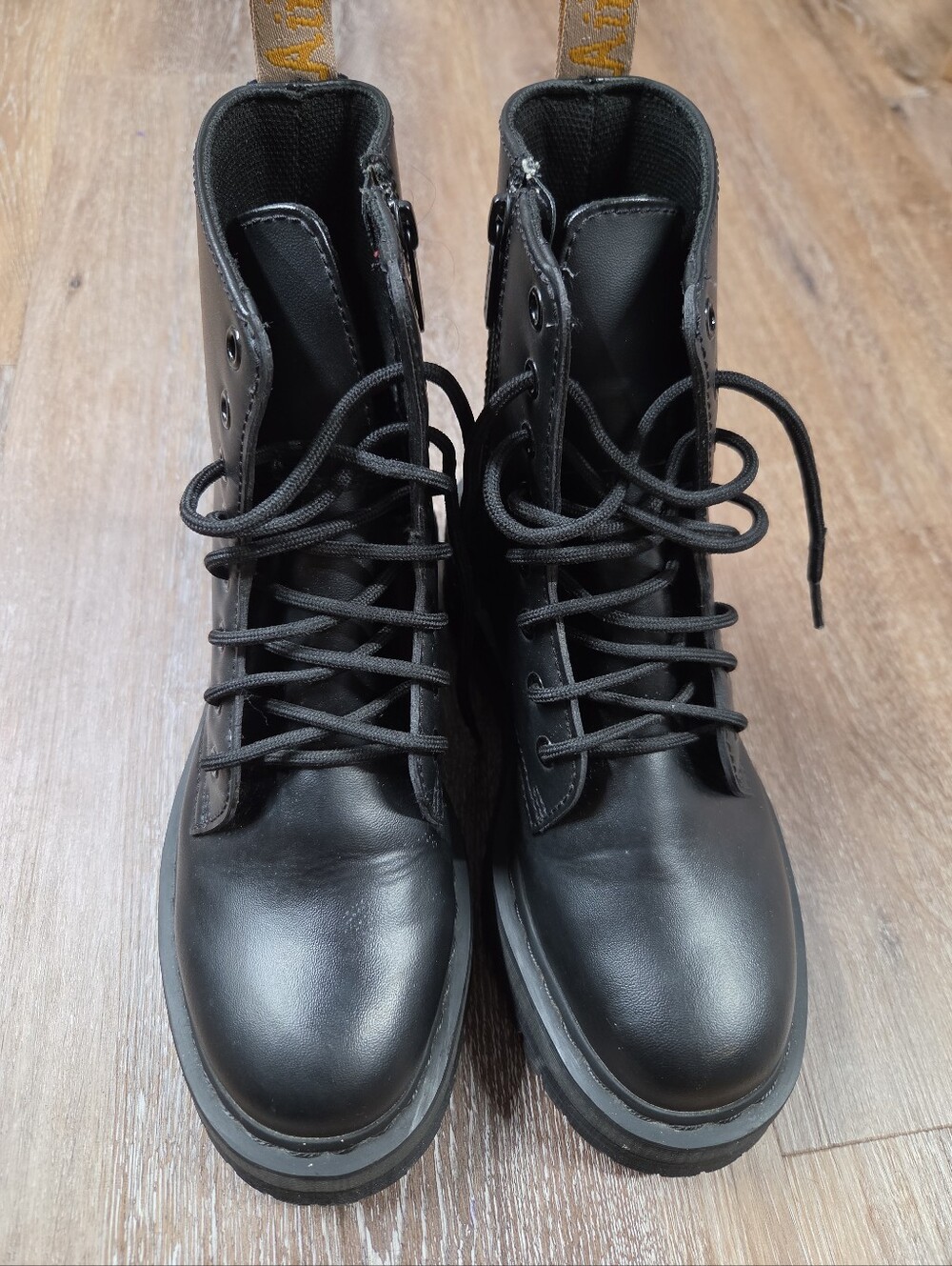 Dr Martens Vegan Jadon ll Mono Platform Boots Size mens 8 Womens 9